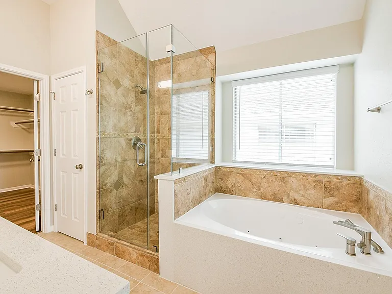 815 Robins Way — Photo 28