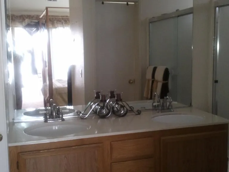 940 Laguna Ct — Photo 20