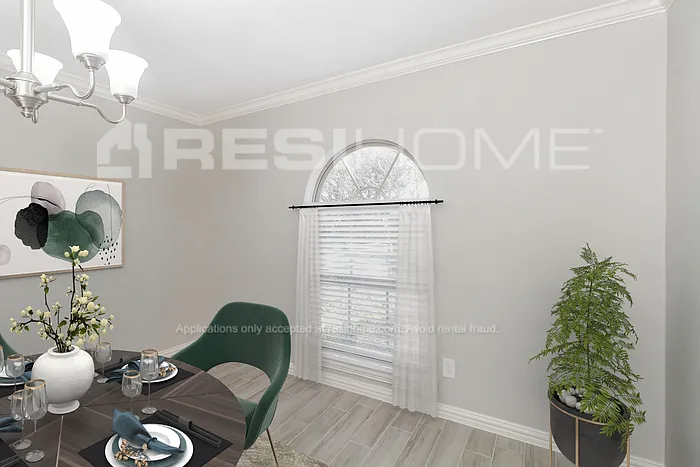 1535 Camelia Dr — Photo 3