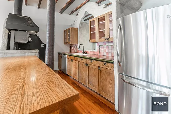 Rented by Bond New York | media 53