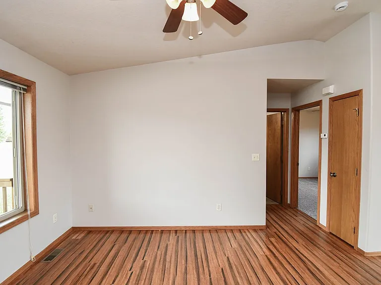 5101 W Cushman St — Photo 20