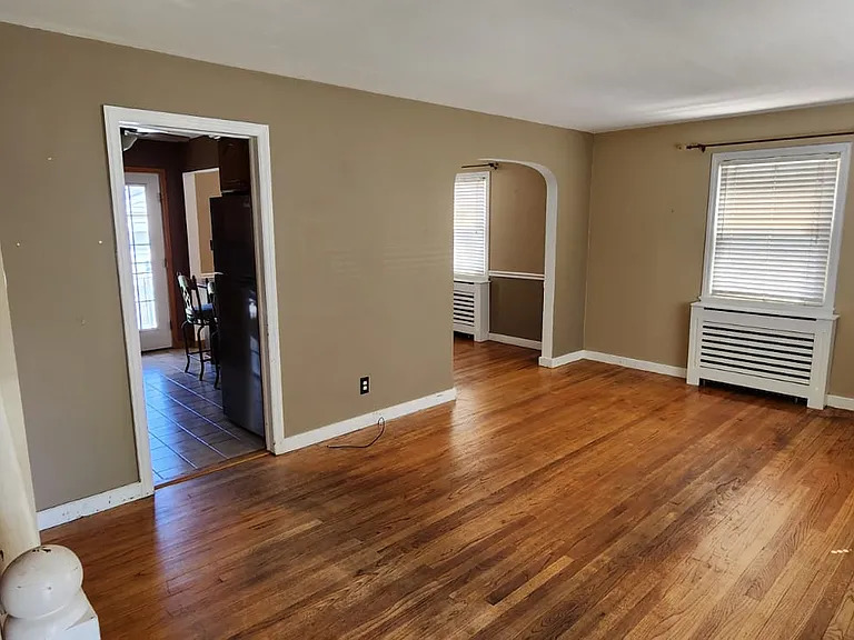 135 Morristown Rd — Photo 3