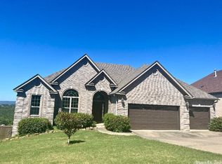 113 Majestic Cir, Maumelle, AR 72113