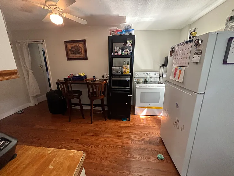369 Shirley St #2 — Photo 8