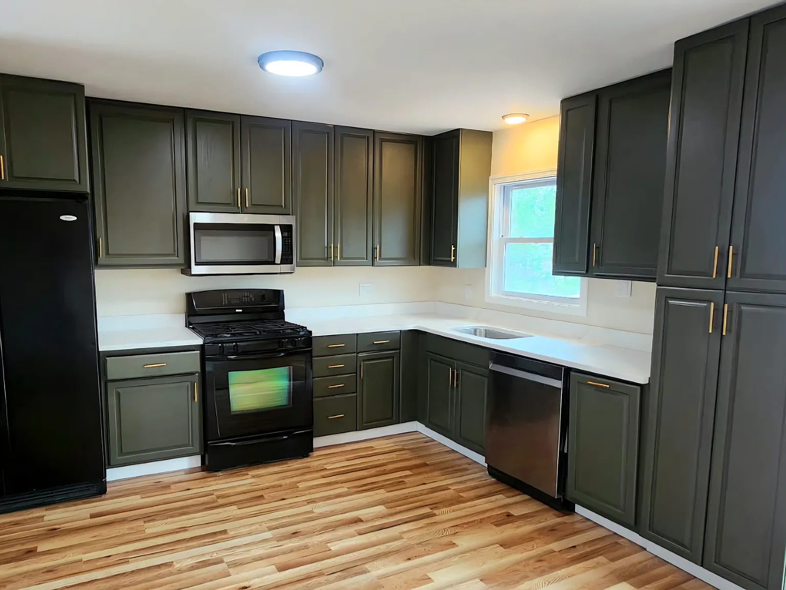 1301 Yellowstone Dr — Photo 4
