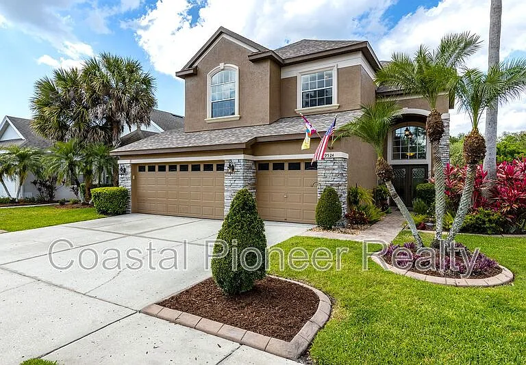 9524 Greenpointe Dr — Photo 2