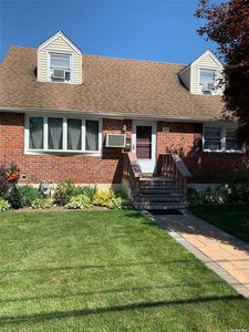 357 Keller Ave, Elmont, NY, 11003