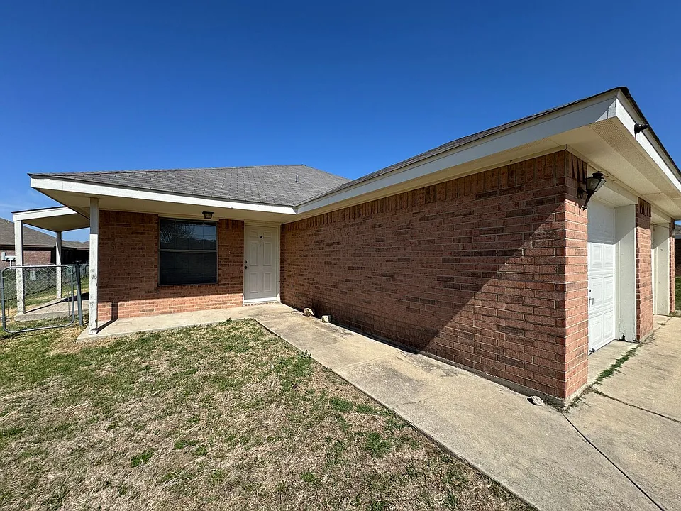 2801 Alma Dr
