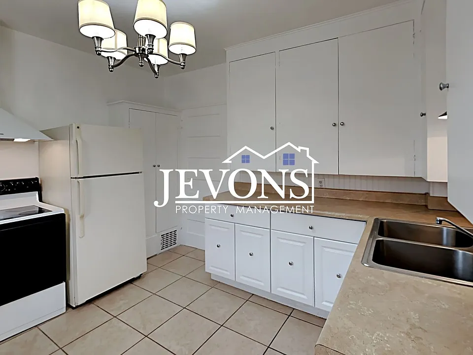 511 N 2nd St Yakima, WA 98901