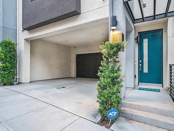 2nd image of 10412 Harlow Cir #45