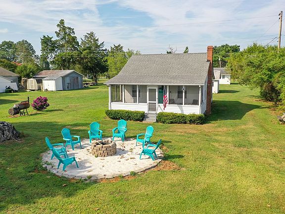 4th image of 3474 Grandview Dr