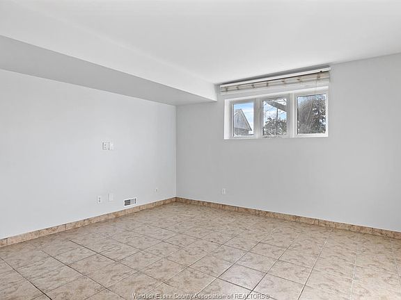 4th image of 1478 Westcott Rd