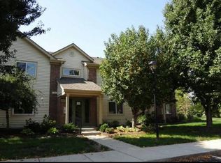 12570 Timber Creek Dr UNIT 4, Carmel, IN 46032