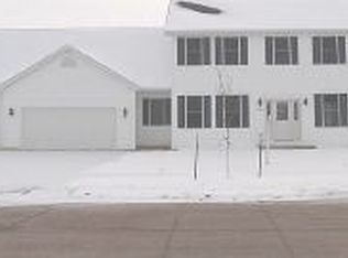 1201 E Bedford Ln, Appleton, WI 54915