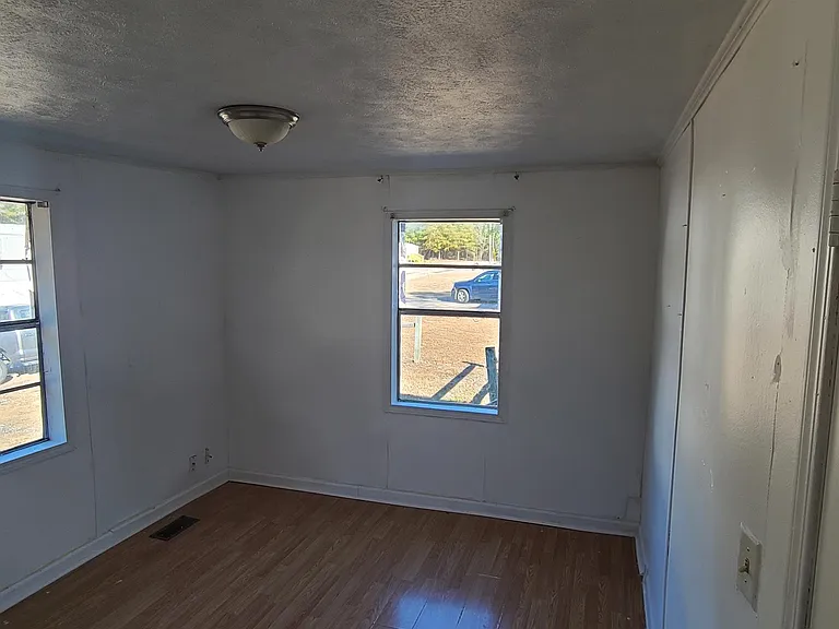 1558 Lucas Bay Rd — Photo 6