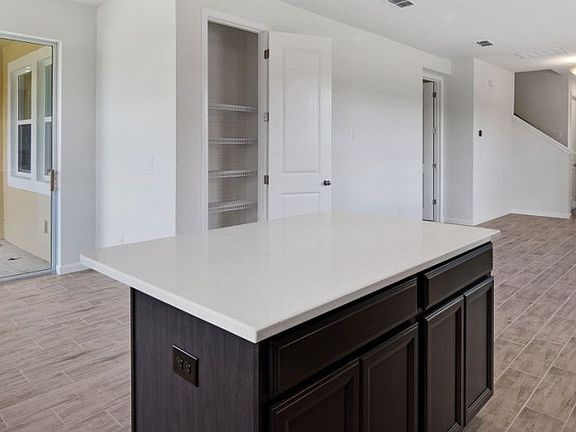 Breakfast Bar Dining