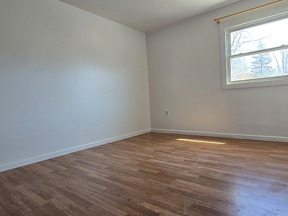 2nd image of 573 Armstrong Ave Floor 2