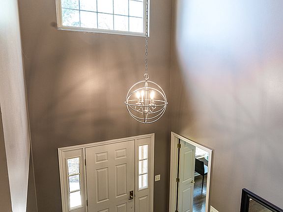 5th image of 1782 Camden Dr
