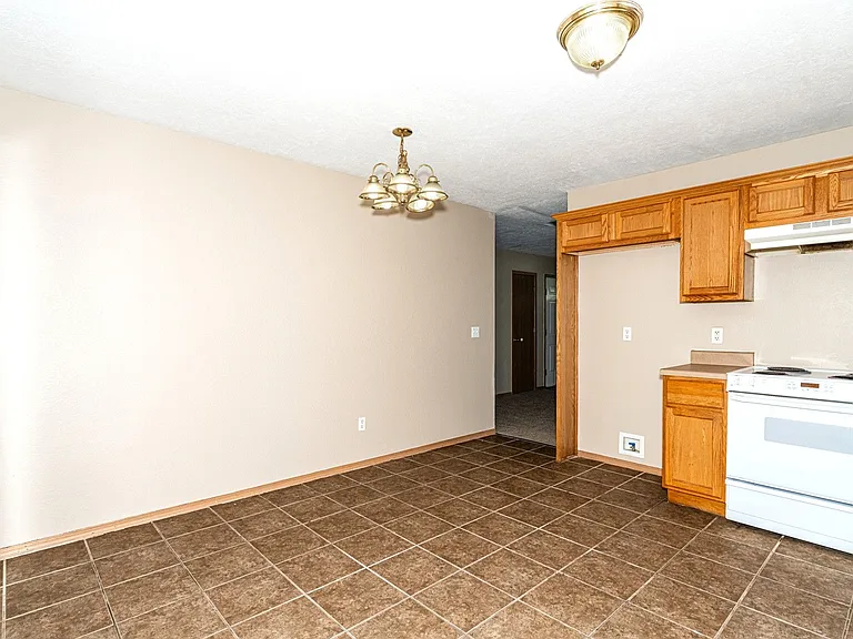 2726 E Loren — Photo 7