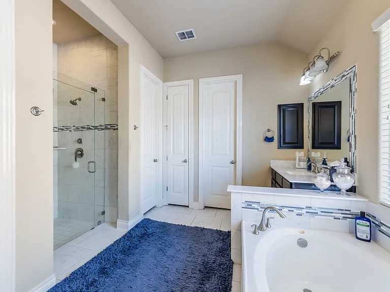 1063 Cedar Glen Dr — Photo 16