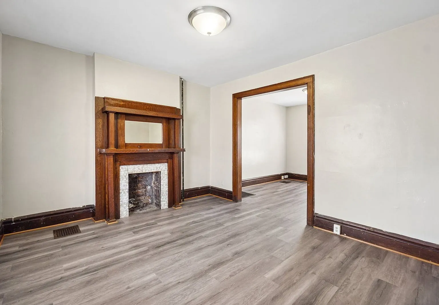 3 bed, 1.0 bath, $1,995 — Photo 2