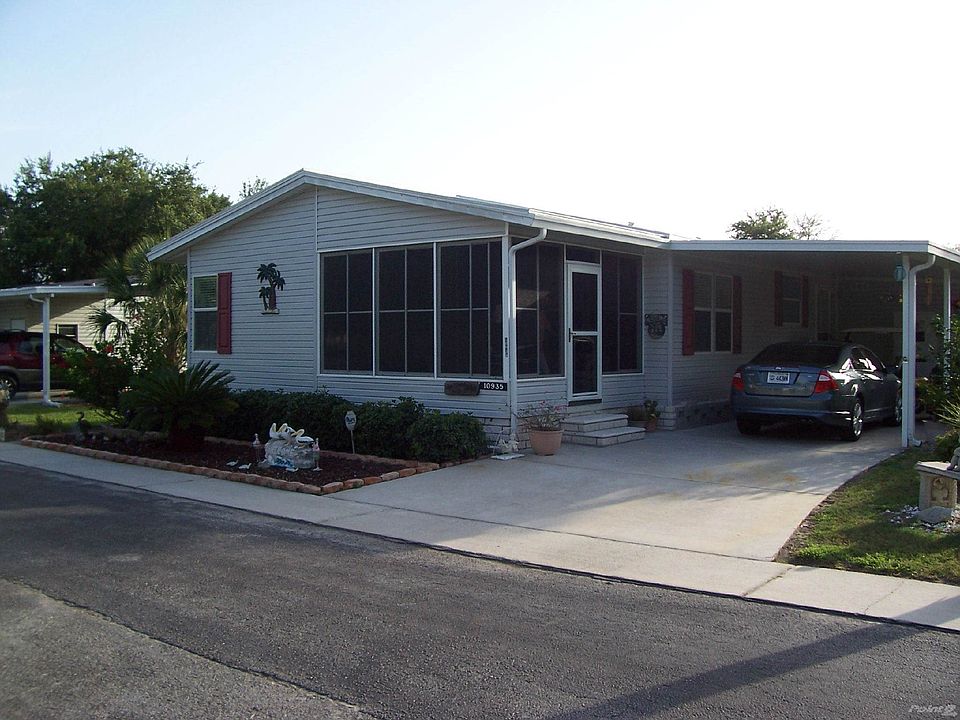Front Of Home Drive View