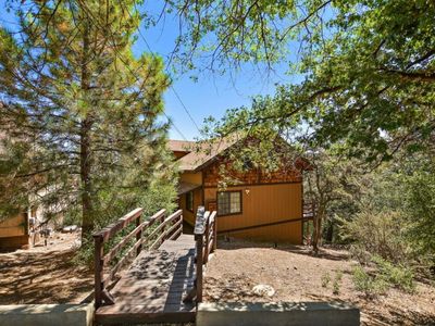760 Villa Grove Ave, Big Bear City, CA, 92314