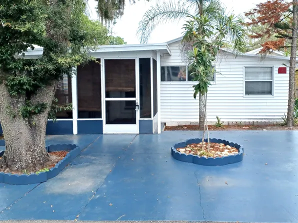 3642 Ireland Ave #243, Zephyrhills, FL 33541