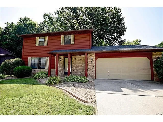 100 Westridge Dr photo 1