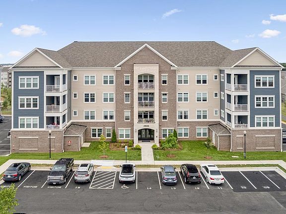 2nd image of 21630 Hawksbill High Cir #302