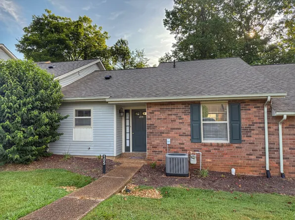105 Eastdale Ln, Dickson, TN 37055