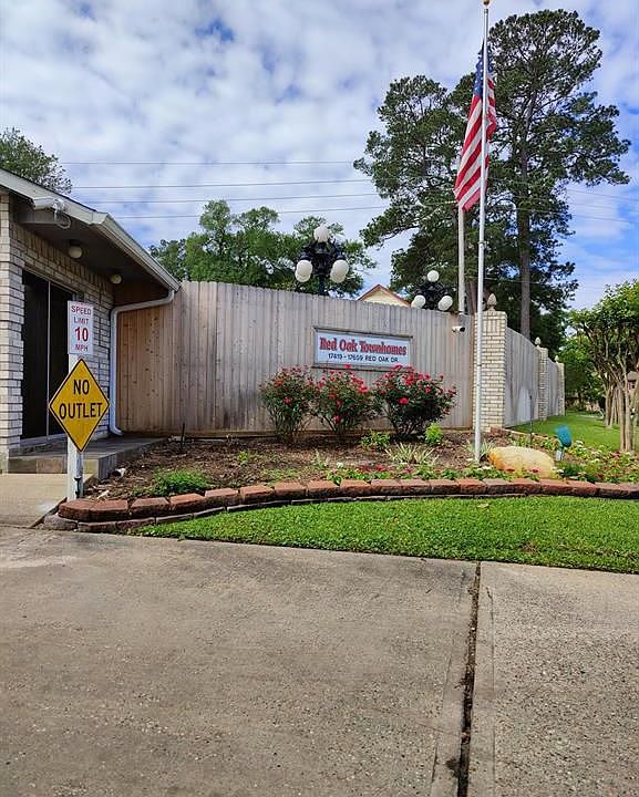 1st image of 17423 Red Oak Dr #7423