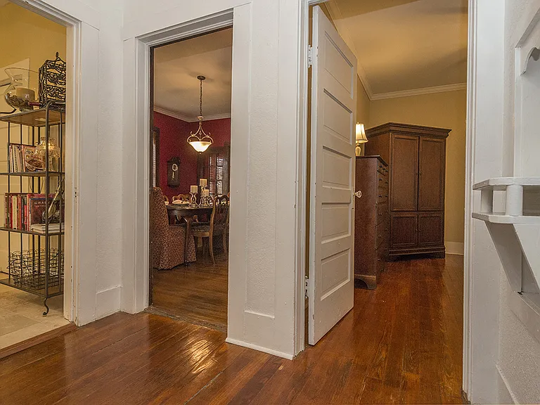 2241 W Rosedale St S — Photo 12
