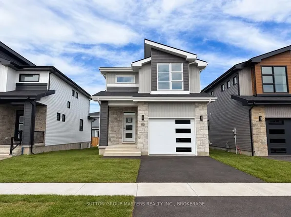 216 Superior Dr, Loyalist, ON K7N 0E4
