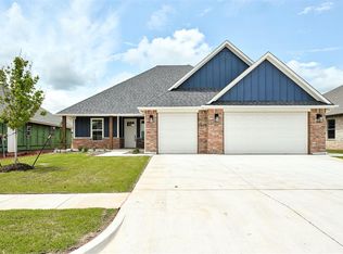 10412 SW 49th St, Mustang, OK 73064