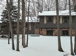 15480 Dohoney Rd, Defiance, OH 43512