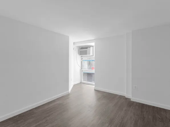 88 Fulton Street image 2 of 12