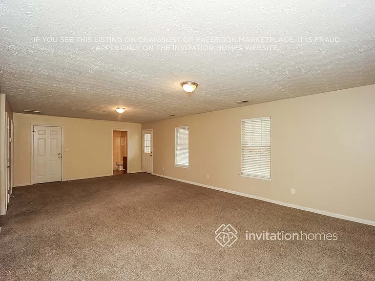 400 Upson Ln — Photo 9