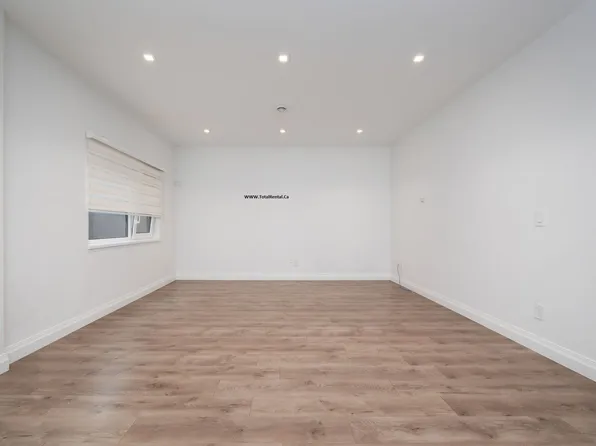 1XX Dowding Rd, Pt Moody, BC V3H 2Z6