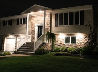 3801 Illona Ln, Oceanside, NY 11572