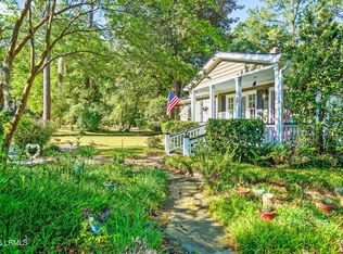 128 Elliott St, Beaufort, SC 29902