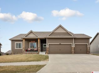 16477 Read St, Bennington, NE 68007