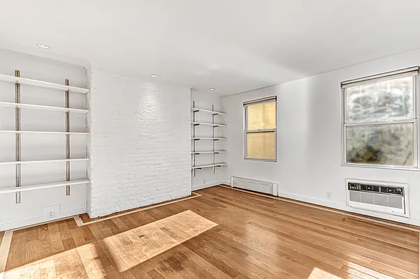 Rented by Christie's International Real Estate Group, LLC | media 19