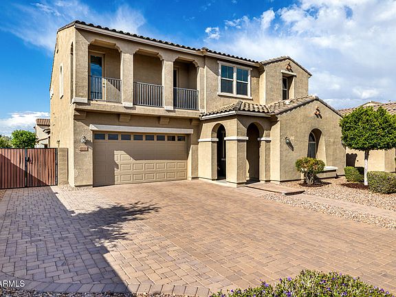 2nd image of 4114 E Grand Canyon Drive