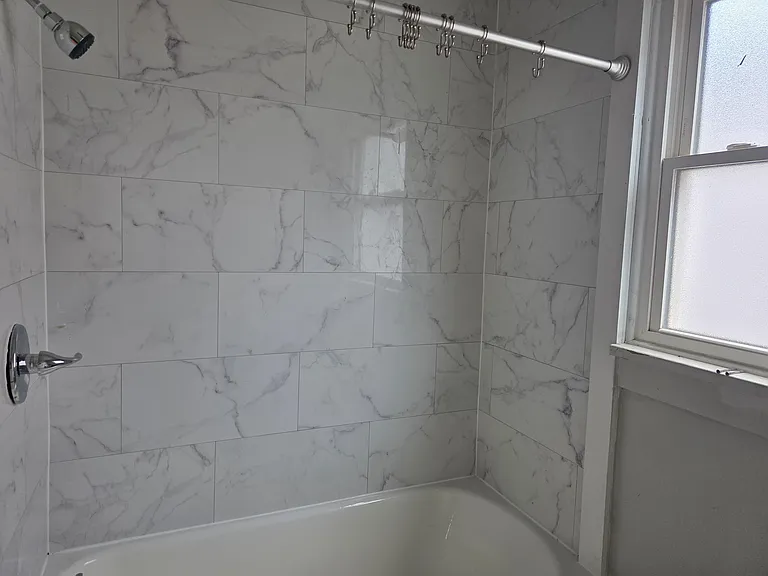 3496 Franklin St — Photo 7