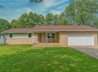 2133 Diamond St NE, Canton, OH 44721