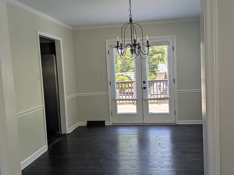 5304 King George Ct — Photo 6
