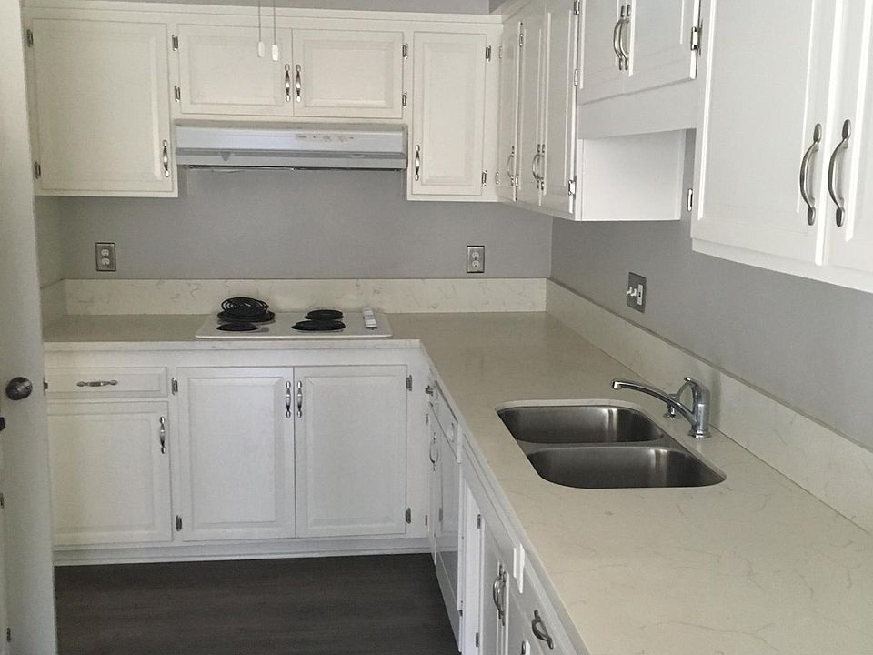 1st image of 400 S Mentor Ave APT 203