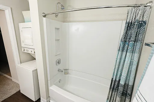 Westchase Creek Apartment Homes — Photo 39