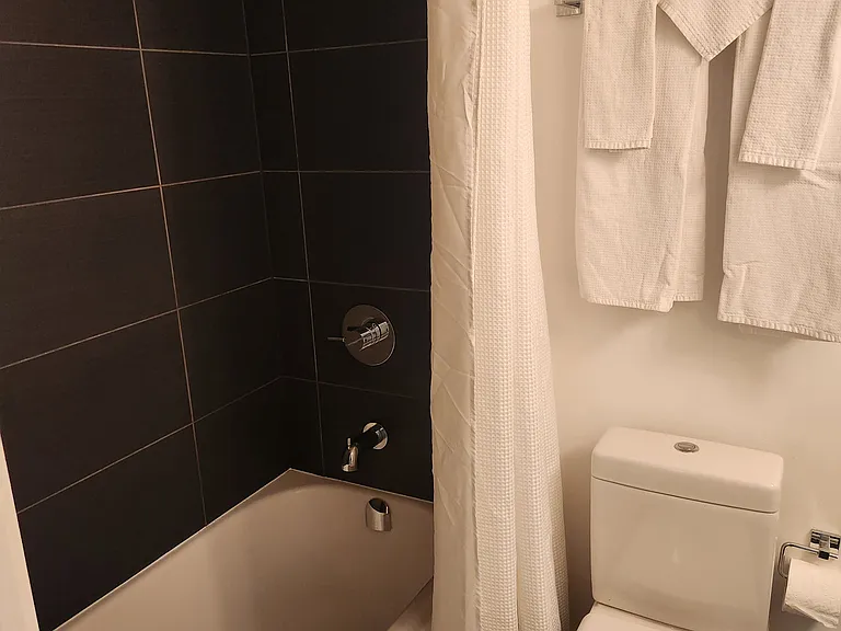 155 Yorkville Ave #1616 — Photo 7